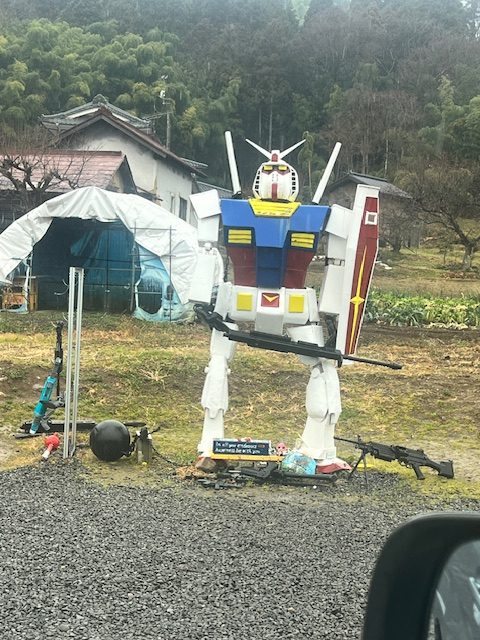 ガンダムレプリカ像